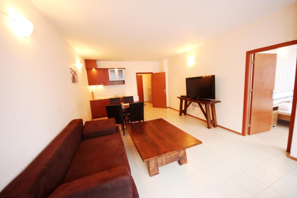 Menada Apartments In Солнечный берег Экстерьер фото