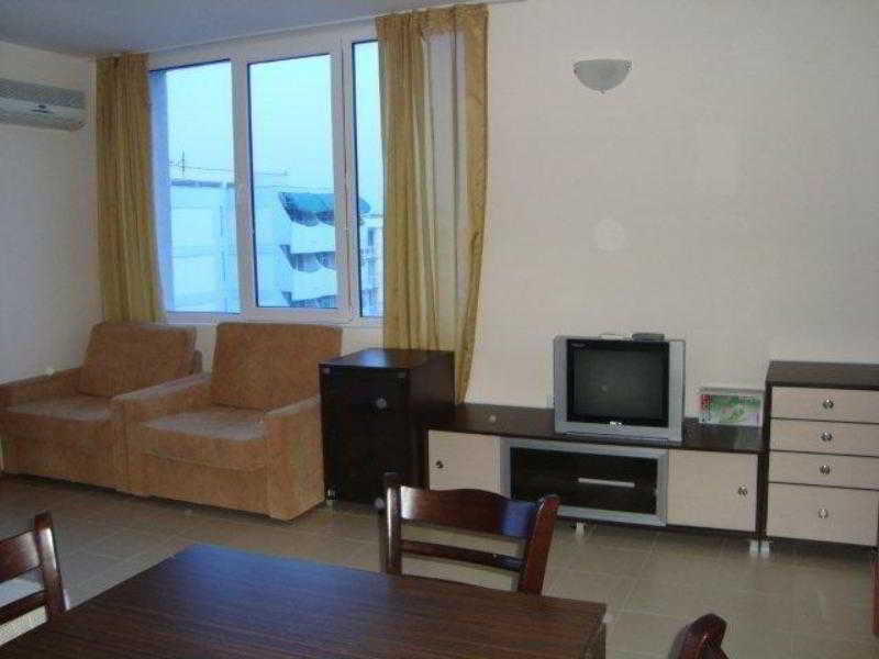 Menada Apartments In Солнечный берег Экстерьер фото